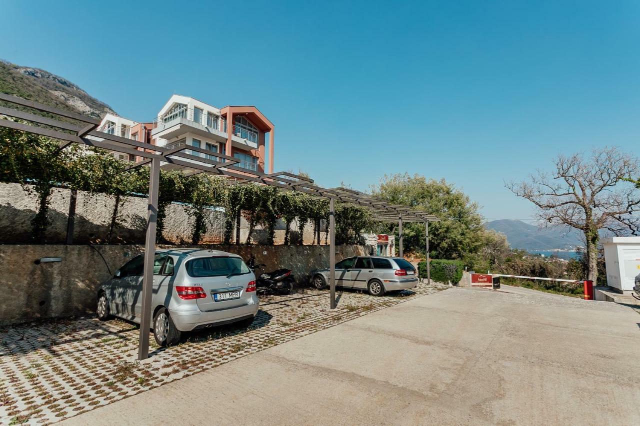 Acacia Hill A3 Leilighet Ðenovići Eksteriør bilde